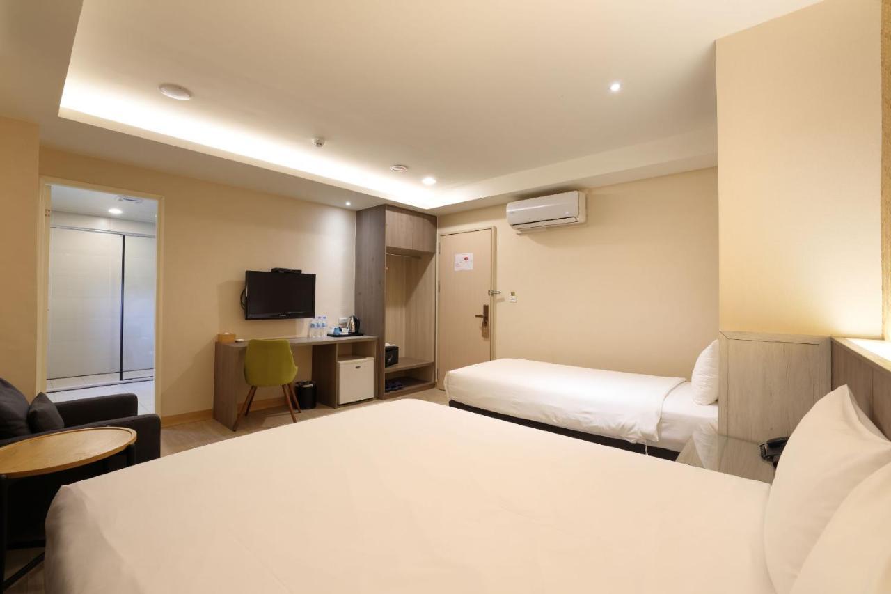 F Hotel - Hualien Zhongxiao Eksteriør billede